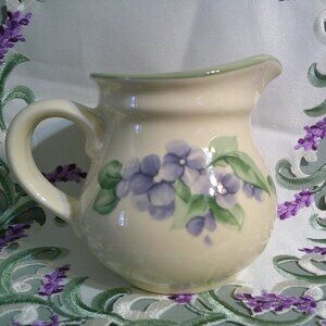 Pfaltzgraff Creamer Garden Party Garden Impressions pattern Purple Violets 10 oz